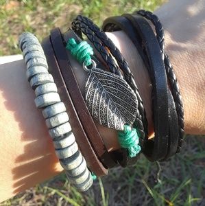 🆕Earthy multi layer leather bracelet set